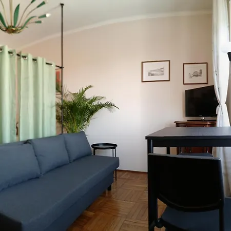 Max And Sea Parking Free Street * Sanremo