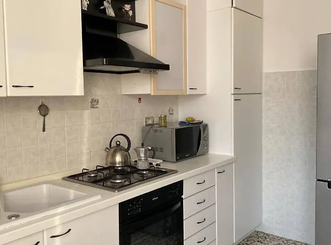 Max And Sea Parking Free Street Apartment *