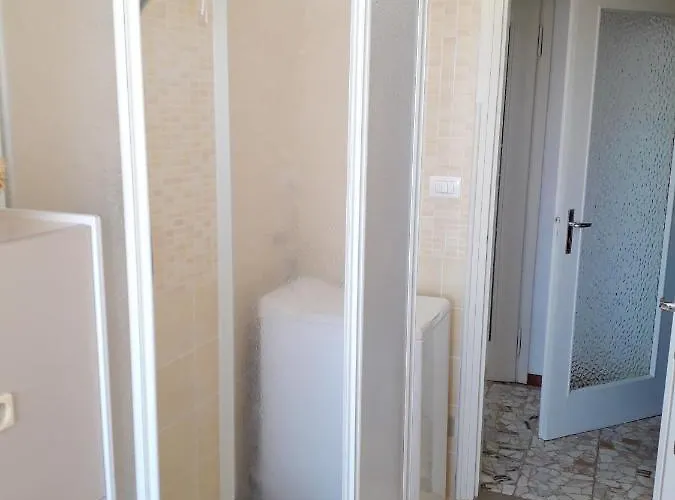 Max And Sea Parking Free Street Apartment *