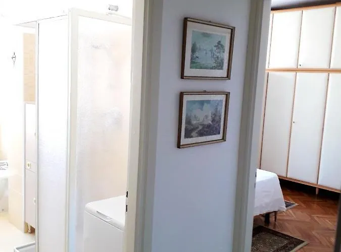 Max And Sea Parking Free Street Sanremo