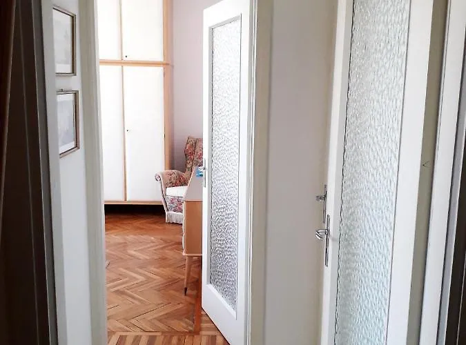 Max And Sea Parking Free Street Σαν Ρέμο