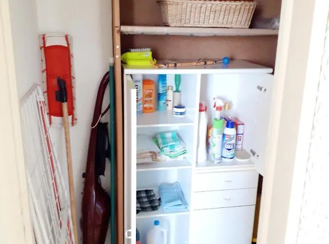 Max And Sea Parking Free Street *